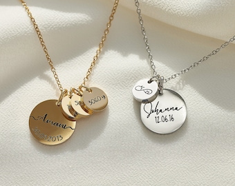 Personalized gift necklace for mom, grandma or loved one