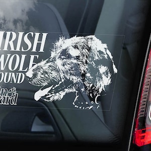 アイリッシュ・ウルフハウンドが乗っている - 車の窓用ステッカー - ウルフハウンド犬の標識デカール - V02