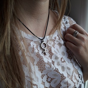 Venus female planet glyph Astrological symbol necklace keychain,astrology sign amulet,Zodiac Jewelry,Planetary Venus Glyph amulet necklace