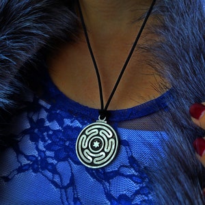 Hecate's wheel ancient Greek necklace,Hekate's magic Strophalos necklace,Hekate Altar,Moon Goddess Hekate jewelry,Hecate's Maze Necklace