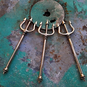 Trident spear full metal Miniature Weapon,Unique trident spear decoration,Trishula symbol,trident of Poseidon,Neptune trident God.Ukraine