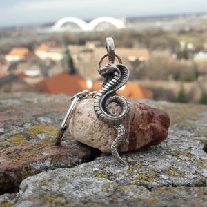 Cobra snake skull necklace keychain,Animal charm Jewelry,poison animal,Snake keychain,wild animal charm,Snake Lovers,Cobra snake keychain