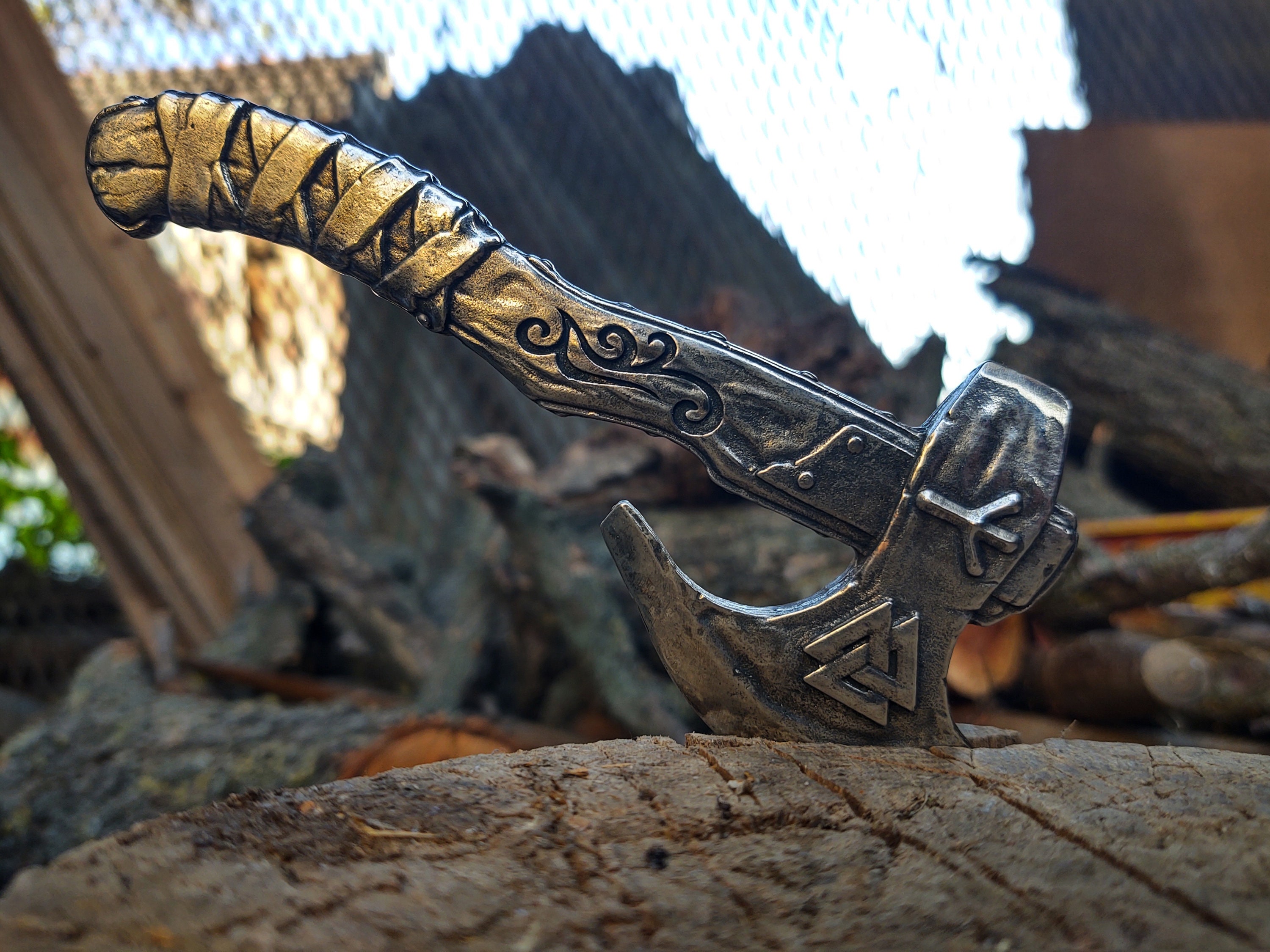 Viking Axe バイキングの斧 Amazon.co.jp: Viking Axe 高炭素鋼ブレード 手鍛造ハンティング