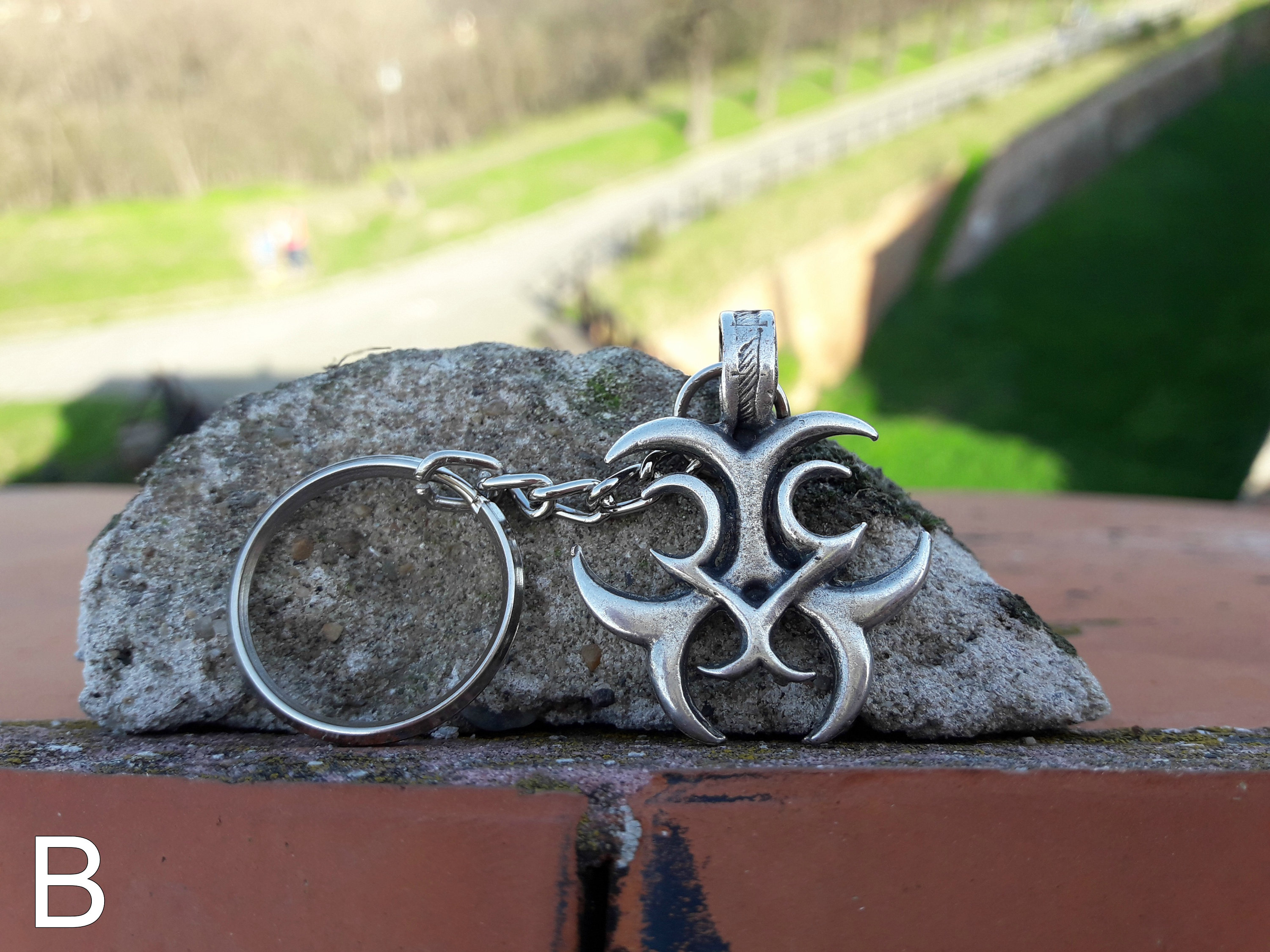 Biohazard Necklace and Keychain,resident Evil Biohazard Jewelry ...