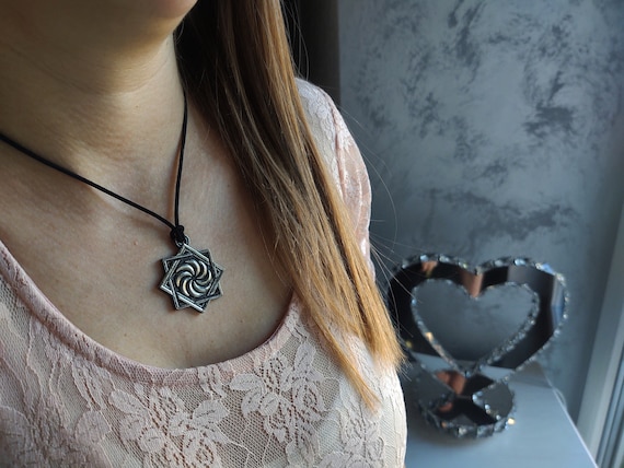 Armenian Kerkhach Eternity Sign Pendant,eight Pointed Star and