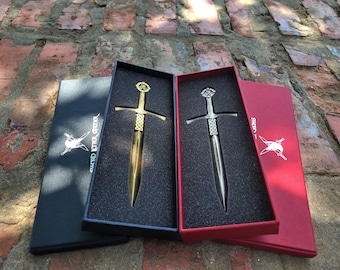 Abrecartas celta trisquel, abrecartas con réplica de espada de la mitología celta, abrecartas celta trisquel, regalo del nudo de la Trinidad celta