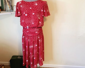 Vintage 80s Red Floral Blouson Dropwaist Flutter Sleeve Midi Dress 9/10