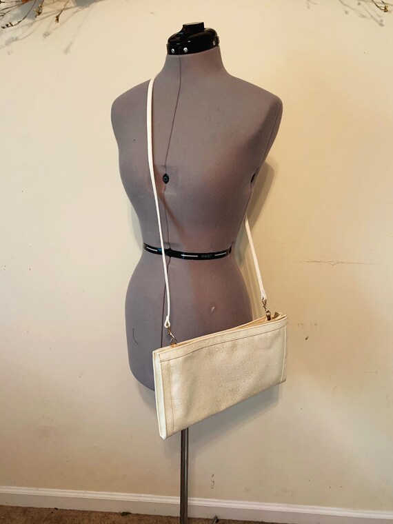 Vintage 80s Bueno Cream Ostrich Leather Handbag - image 1