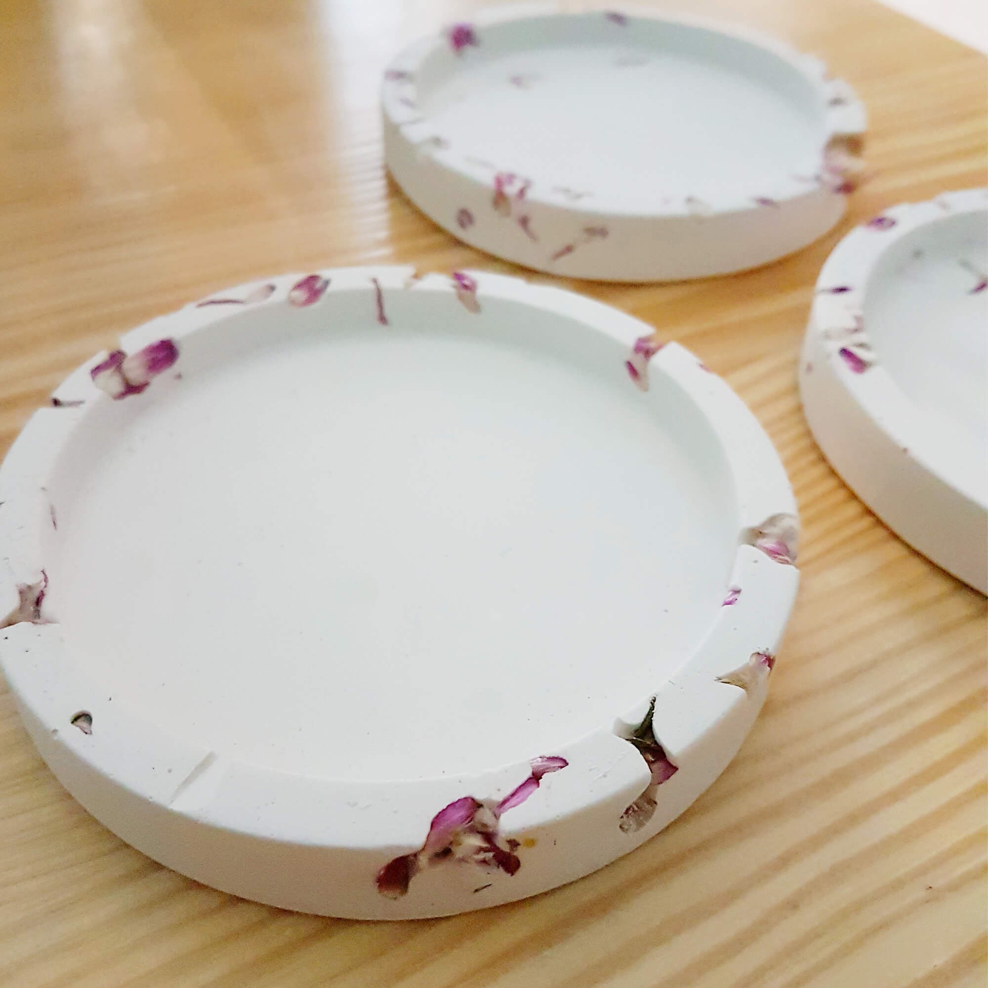 Support Bougie Roche Minérale, Amanrantoide