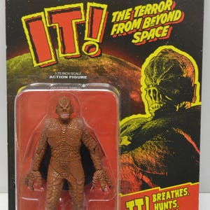 IT! The Terror From Beyond Space Red Sands 3.75&quot; Scale Retro Action Figure