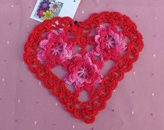 Valentine's Day 3D cover with roses, 6 "crocheted heart cover, application, vintage inspired rose application, embellishment