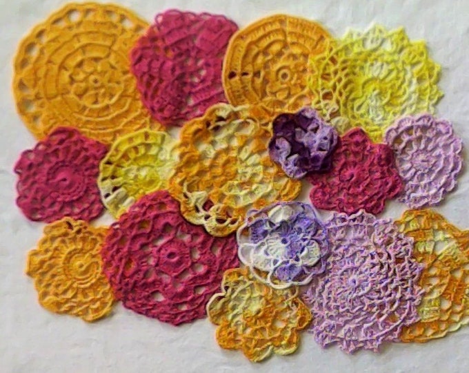 Vintage crochet Bright colors crochet medallions 16 small mini blankets crocheted in a set of 6 cm to 12.5 cm