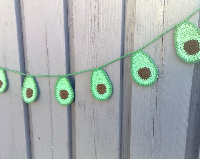 Crocheted Avocado Bunting, Tropical Fruit Garland Crochet, Handmade Banner Party Decoration Party Garland