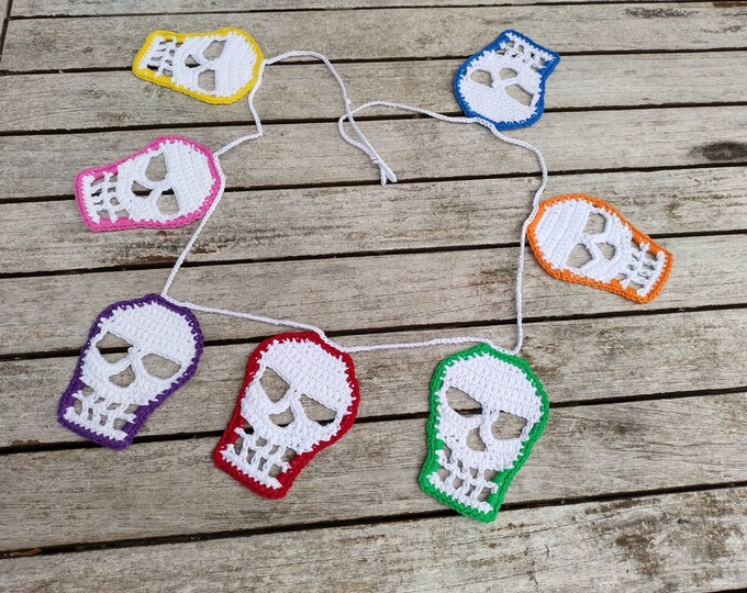 Halloween Garland Party Decoration Crocheted Halloween Skull Halloween Wall Decor, Halloween Hanging, Skull Colorful, Beautiful Decoration