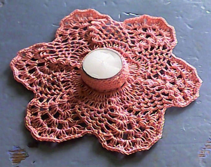 Crochet tealight holder in old pink, candle holder, gift, candlestick, decoration, Thanksgiving, room décor, table decoration