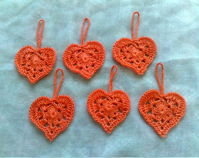 6 pieces of heart crochet for a Valentine's Day gift for a gift tag in orange cotton