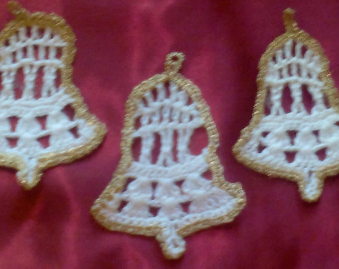 Bell Christmas tree hanging crocheted in white cotton and border in gold