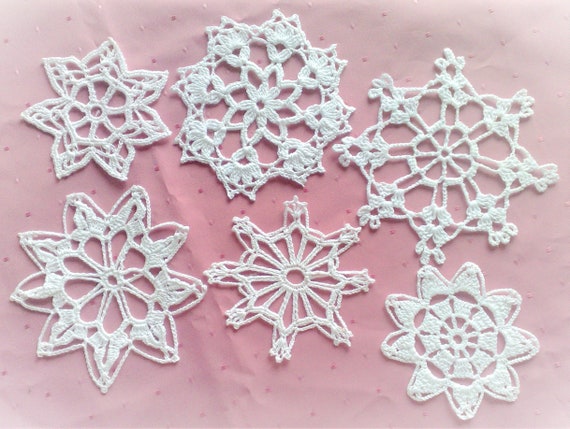 Crocheted snowflakes Christmas ornaments decorations cotton embellishment white snowflakes