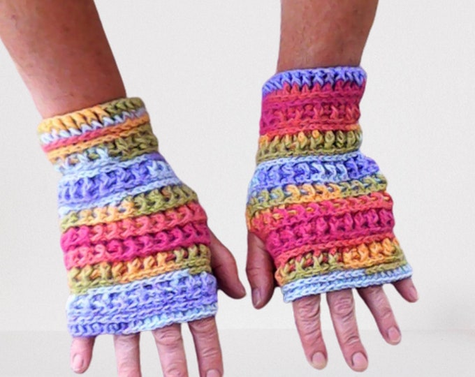 Teeny gloves crocheted stylish colorful short fingerless gloves, kids fashion
