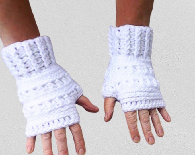 Crochet fingerless gloves in white warm wool