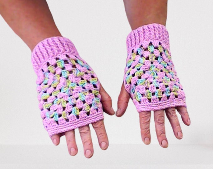 Crochet Granny Square pulse warmers, crochet fingerless gloves, Granny Square gloves, crochet, pink gloves, crochet cuffs