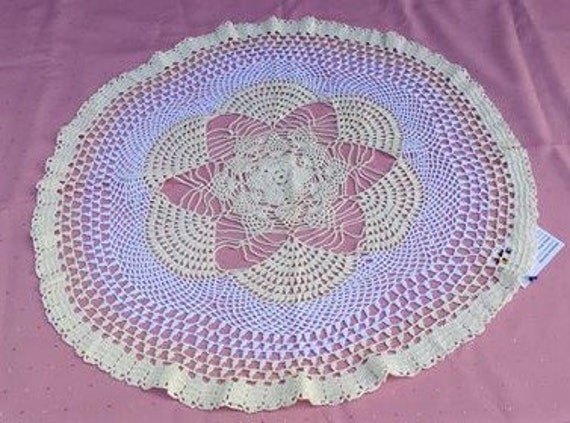 Crochet cover 26.8 inch-68 cm very nice cover to make your table perfect