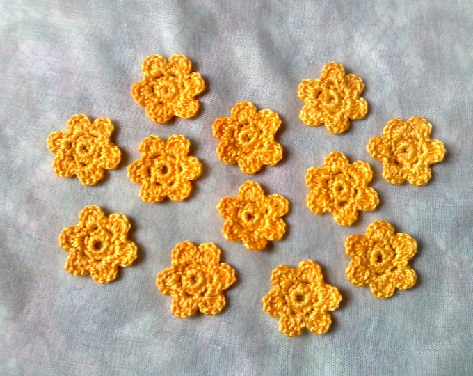 Marguerite yellow small crochet flowers 12 pieces decorate for bridesmaid dress