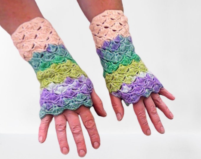 Crochet fingerless gloves, winter gloves, gloves shell pattern