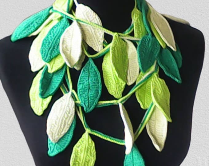 Crochet Lasso Scarf with Green and White Leaves, Crochet Autumn Leaves Necklace