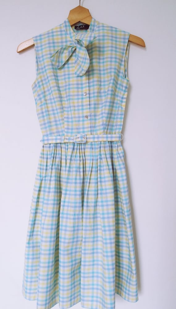 1950s gingham dress