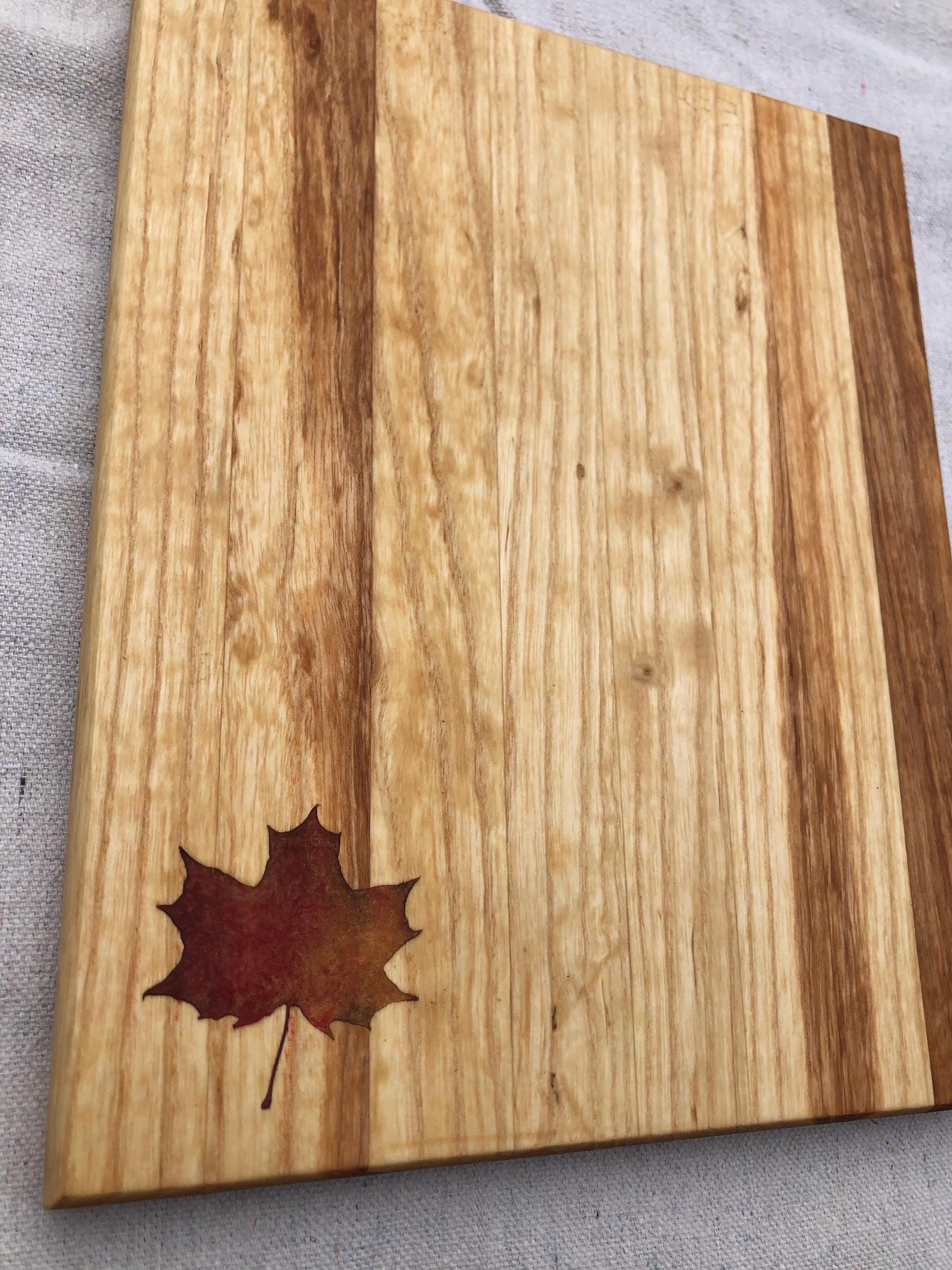 Small Cutting Board with Maple Leaf Inlay - Thumbnail 2