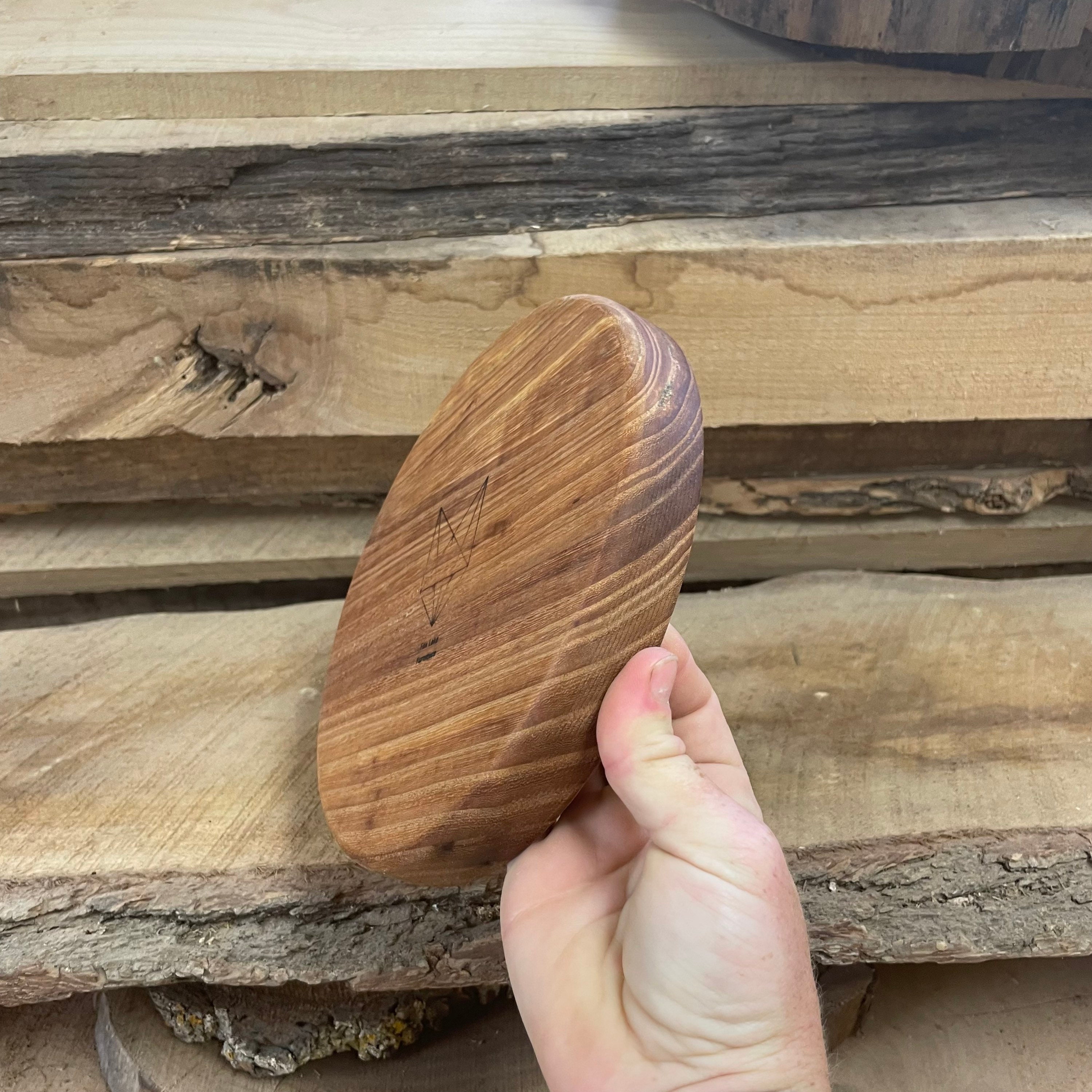 Shallow Elm Serving Bowl - Thumbnail 5