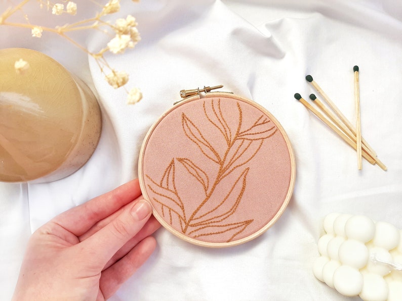 DIY Kit Shell Art Embroidery Pattern Modern Embroidery Sewing Gift Craft Kit Scallop Shell /& Autumn Leaves Beginner Embroidery Kit