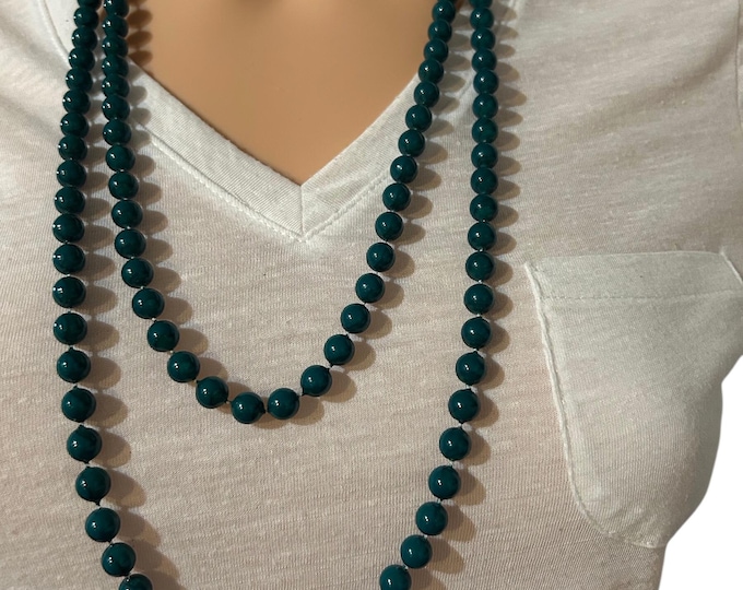 Vintage Faux Green Beaded Long Necklace
