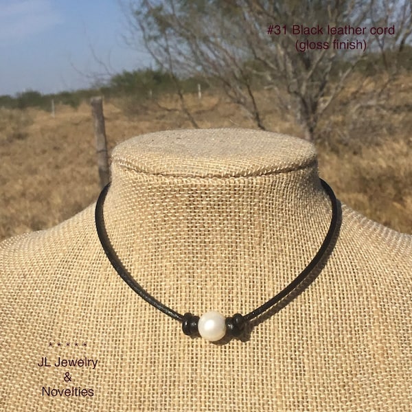 Leather pearl necklace,, 2mm leather cord, Single white pearl choker necklace, Affordable gift, Free shipping, Organza bag included