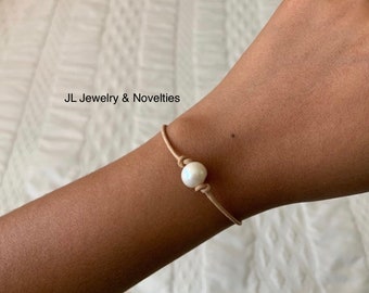 Leather Pearl Bracelet, White Pearl Bracelet, Single Pearl Leather Bracelet, Affordable Christmas Gift, Boho, June Birthstone, Gift For Her