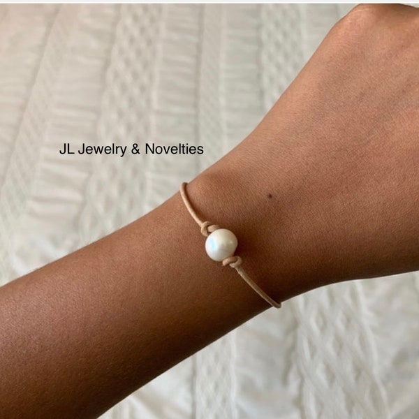 Leather Pearl Bracelet, White Pearl Bracelet, Single Pearl Leather Bracelet, Affordable Christmas Gift, Boho, June Birthstone, Gift For Her