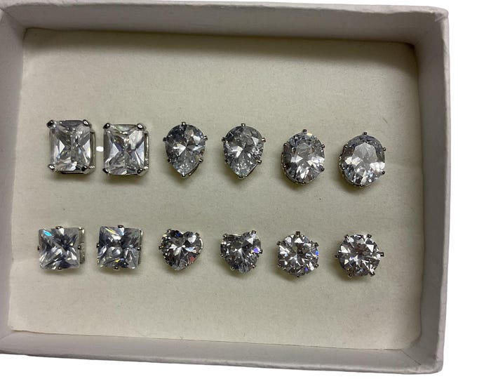 New Set Diamond Cut Stud Earrings