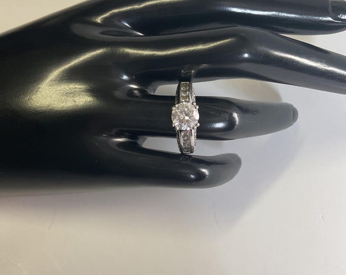 Vintage Silver-tone Engagement Ring Size 8
