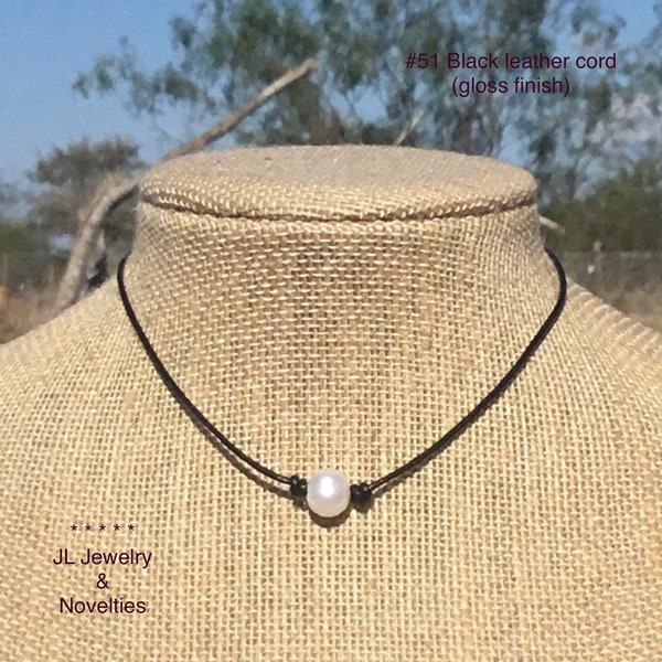 Leather Pearl Choker, 1mm leather cord, Single Pearl Choker Necklace, June Birthstone, Affordable Gift, Free shipping, Jewelry box included