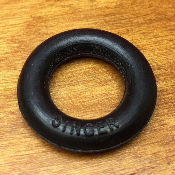 Sewing (Pre1930) BOBBIN WINDER RING RUBBER WHEEL TIRE SINGER 15 CLASS