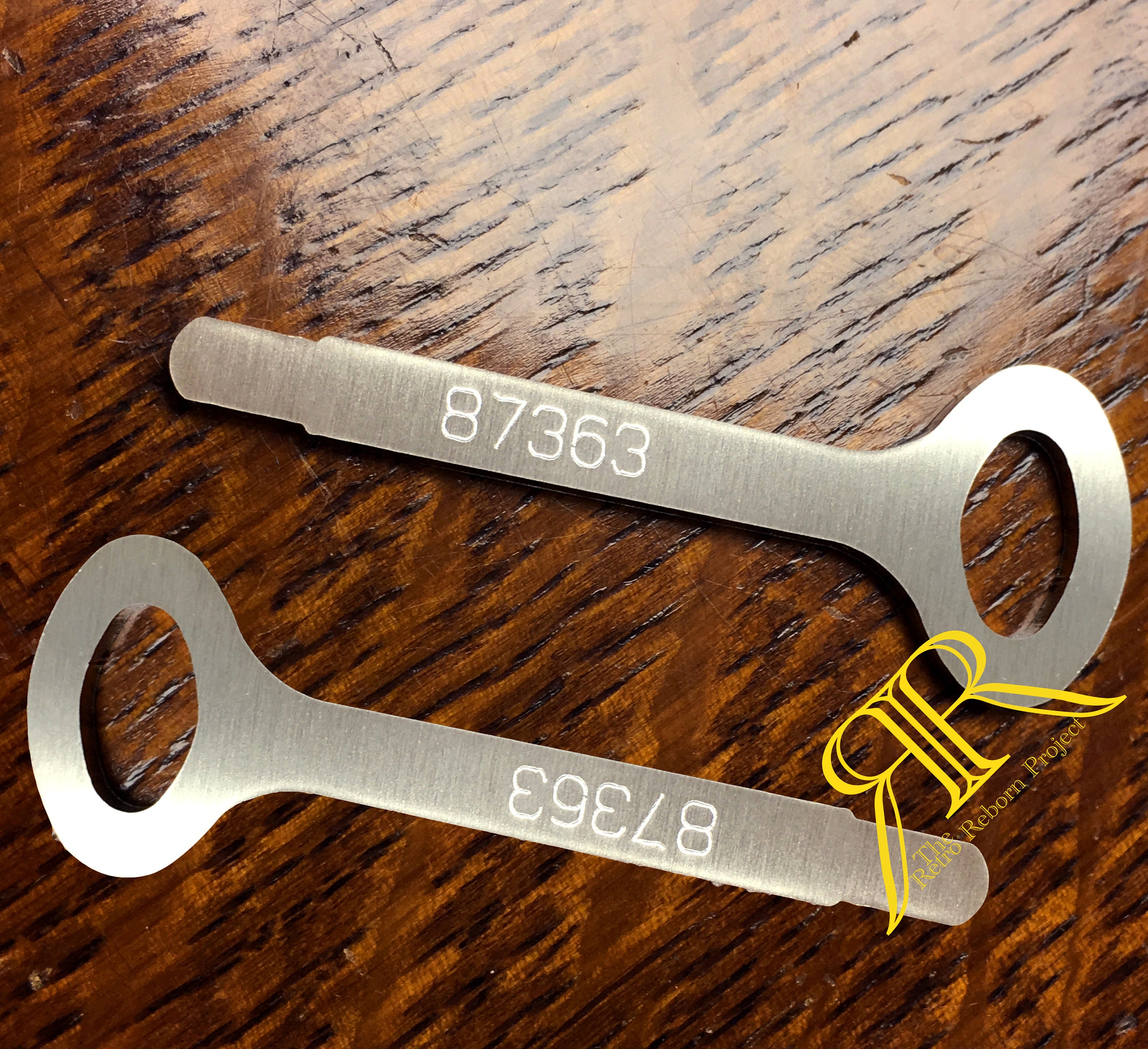 2x Flat Keys for SINGER SIMANCO 87363 28233 Vintage Sewing Machine