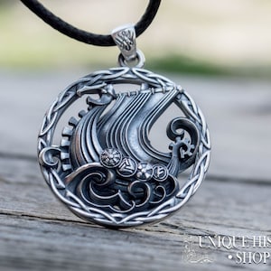 Viking Ship Necklace - Unique Drakkar Necklace - Viking Ship Men&#39;s Jewelry - Scandinavian Gift Idea For Her, Unesex Jewelry
