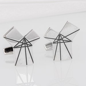 Silberne geometrische Manschettenknöpfe - Herrenmodezubehör mit klassischer Geometrie Design Handgefertigtes Kostümzubehör im eleganten Stil