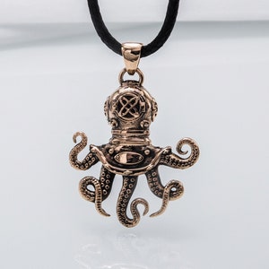 Bronze Octopus Sailor Necklace, Deep Diver Pendant, Seaman Pendant, Octopus Jewelry, Handmade Steampunk Pendant, Bronze Kraken