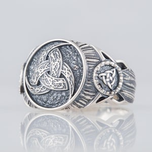Silver Viking Ring with Triquetra Design - Scandinavian Norse Celtic Jewelry, Triple Horn of Odin, Historical Viking Jewelry Women Gift