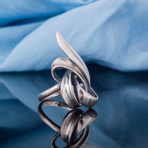 Silver Petals Ring - Minimalist Design Jewelry with Floral Motif Handcrafted Womens Designer Ring for Any Occasion