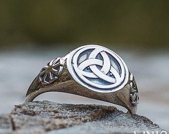 Triquetra Ring - Silver Scandinavian Jewelry with Trinity Knot Symbol Handcrafted Celtic Knot Ring made for Men and Women