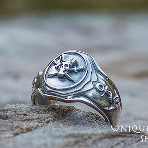 Silver Pirate Ring with Skull and Crossbones, Anchor Signet with Jolly Roger Symbol, 925 Silver Pirate Jewelry, Gift for Seaman Husband image 3