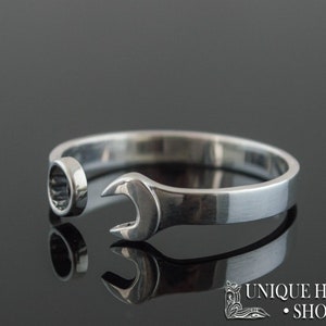 Silver Spanner Ring - Classic Mechanical Jewelry with Spanner Design Handcrfated Gear Head Ring Perfect for Mechanics and Bikers